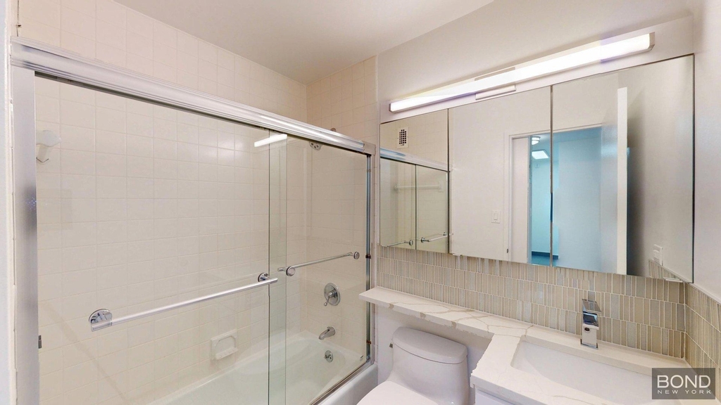  East 71st Street - Photo 4