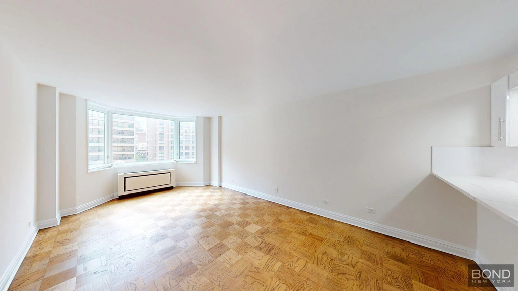  East 71st Street - Photo 0