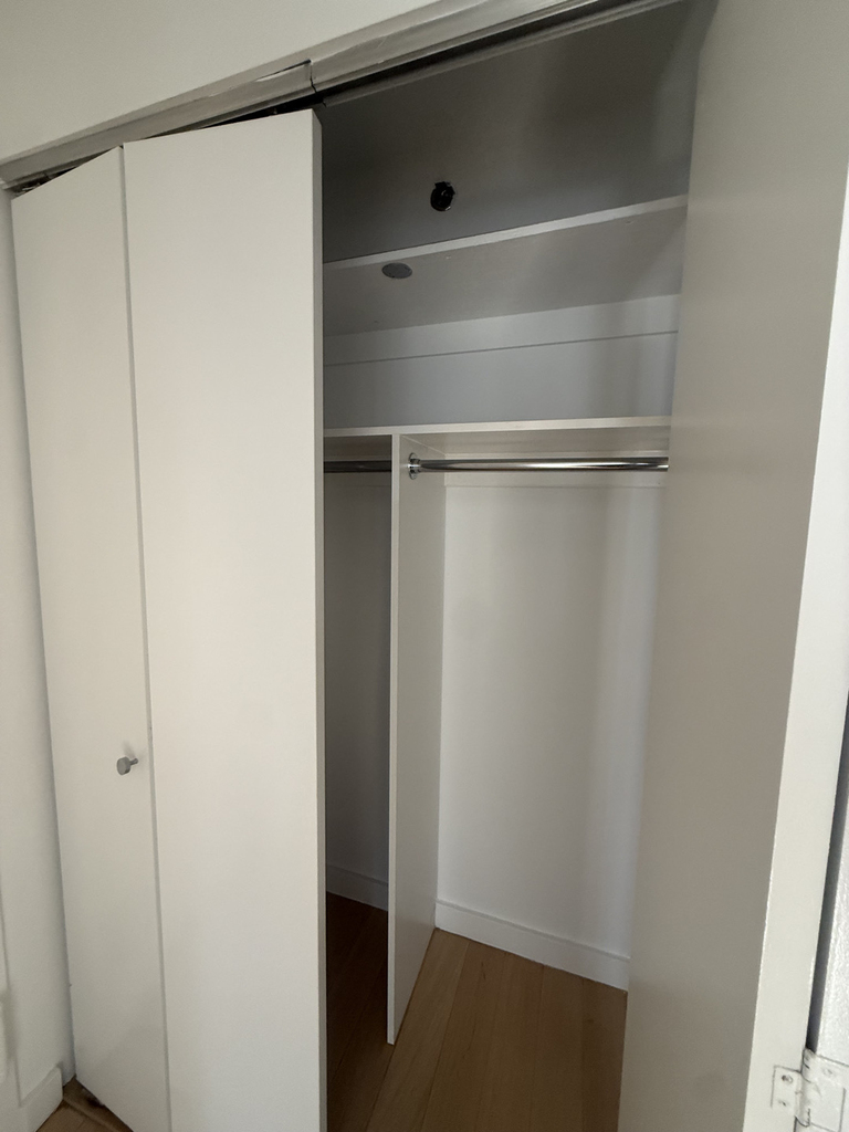 222 East 39th Street - Photo 11