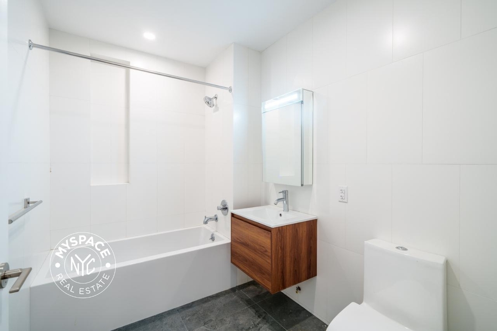 280 Meeker Avenue - Photo 11