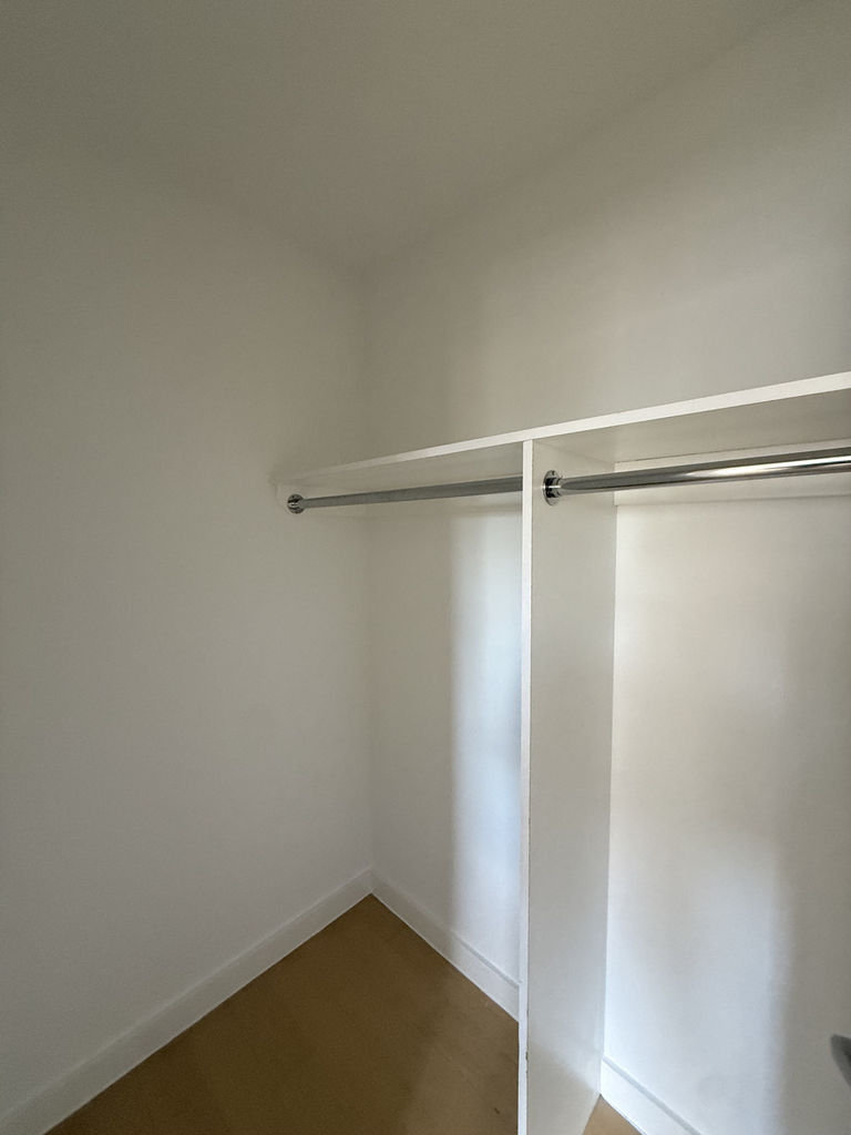 222 East 39th Street - Photo 10