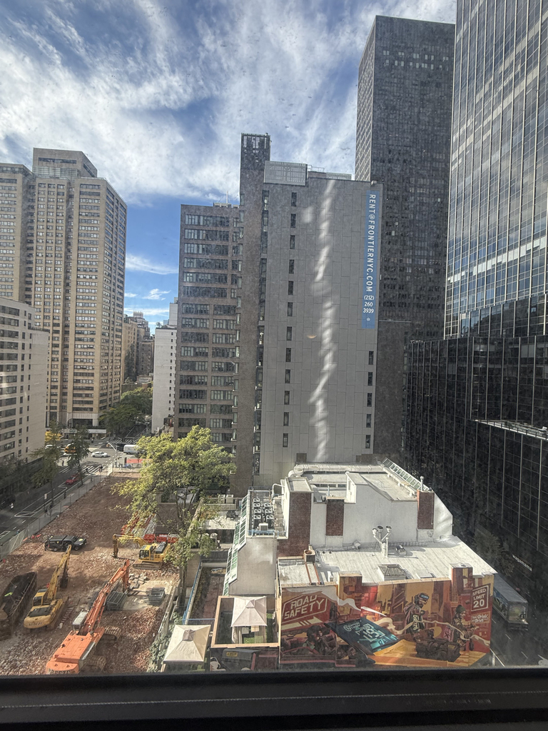 222 East 39th Street - Photo 3