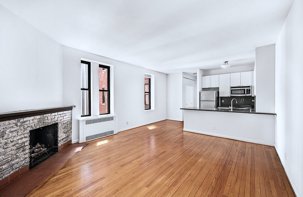 Madison Avenue - Photo 0