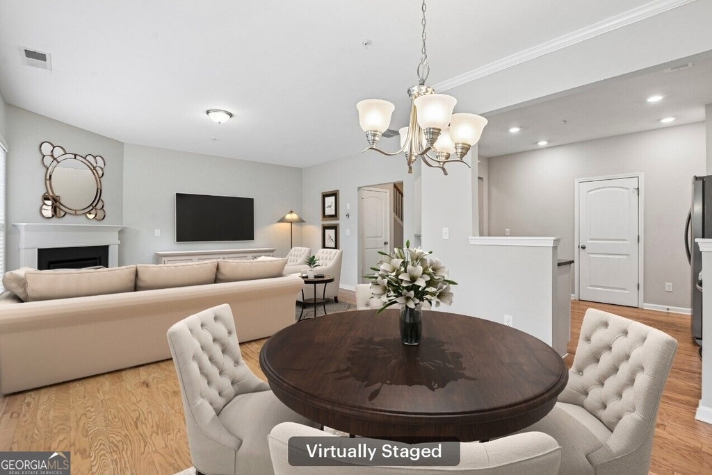 1208 Foxcroft Lane - Photo 5