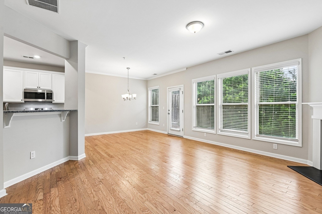 1208 Foxcroft Lane - Photo 3