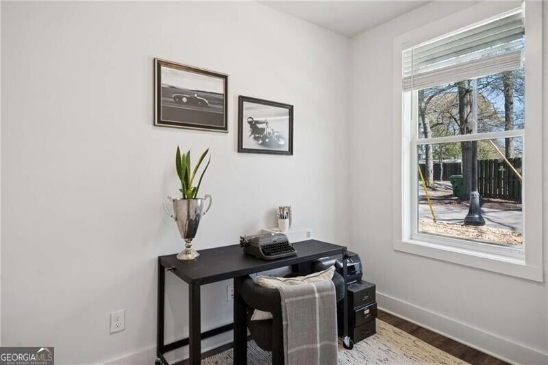 1350 May Avenue - Photo 5
