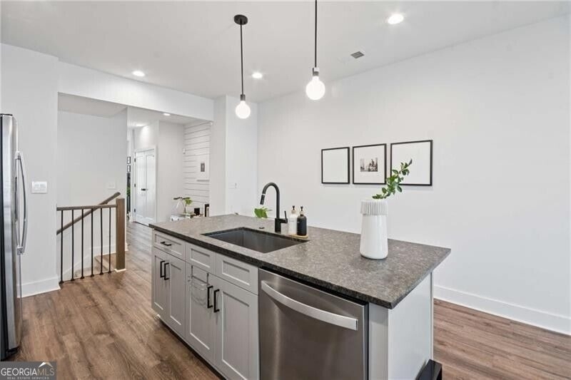 1350 May Avenue - Photo 14