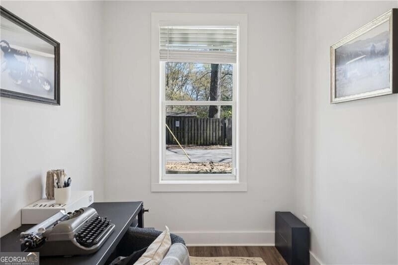 1350 May Avenue - Photo 6