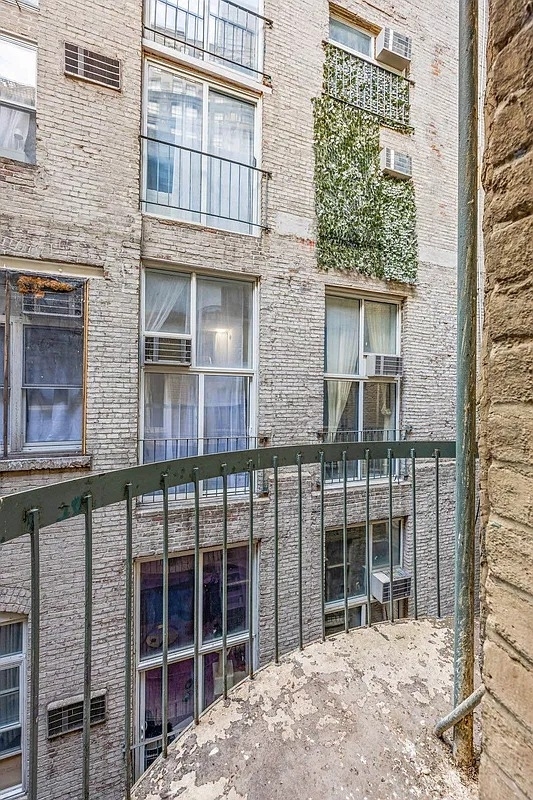 Near Gold Street and Fulton Street - Photo 3