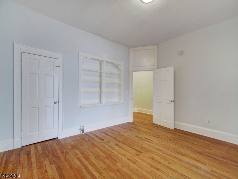 26 Division St - Photo 5