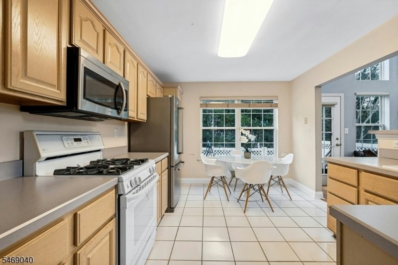 1 Knox Ct - Photo 13