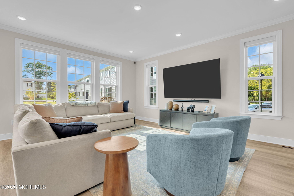 1516 Melrose Boulevard - Photo 4