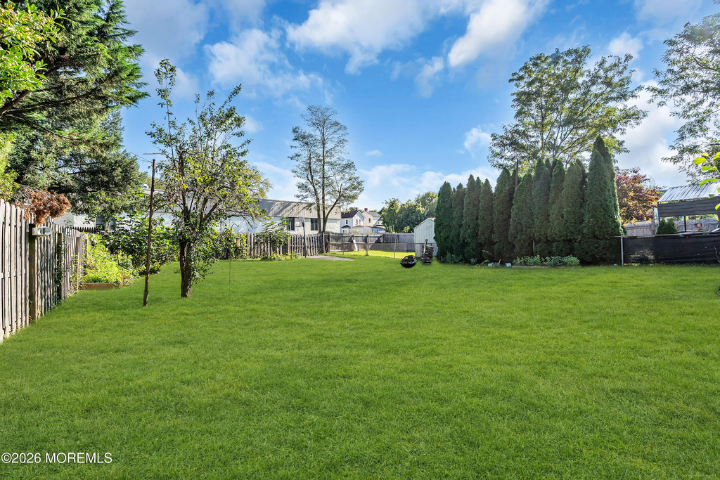 437 Willow Avenue - Photo 6