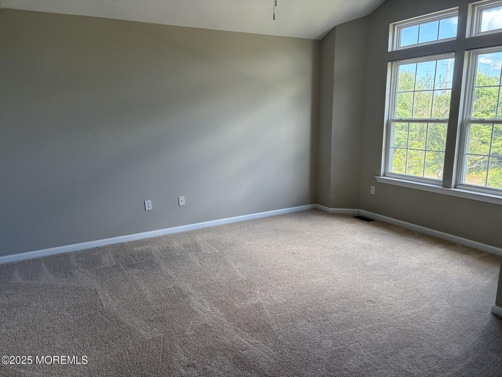 10 Windward Drive - Photo 6