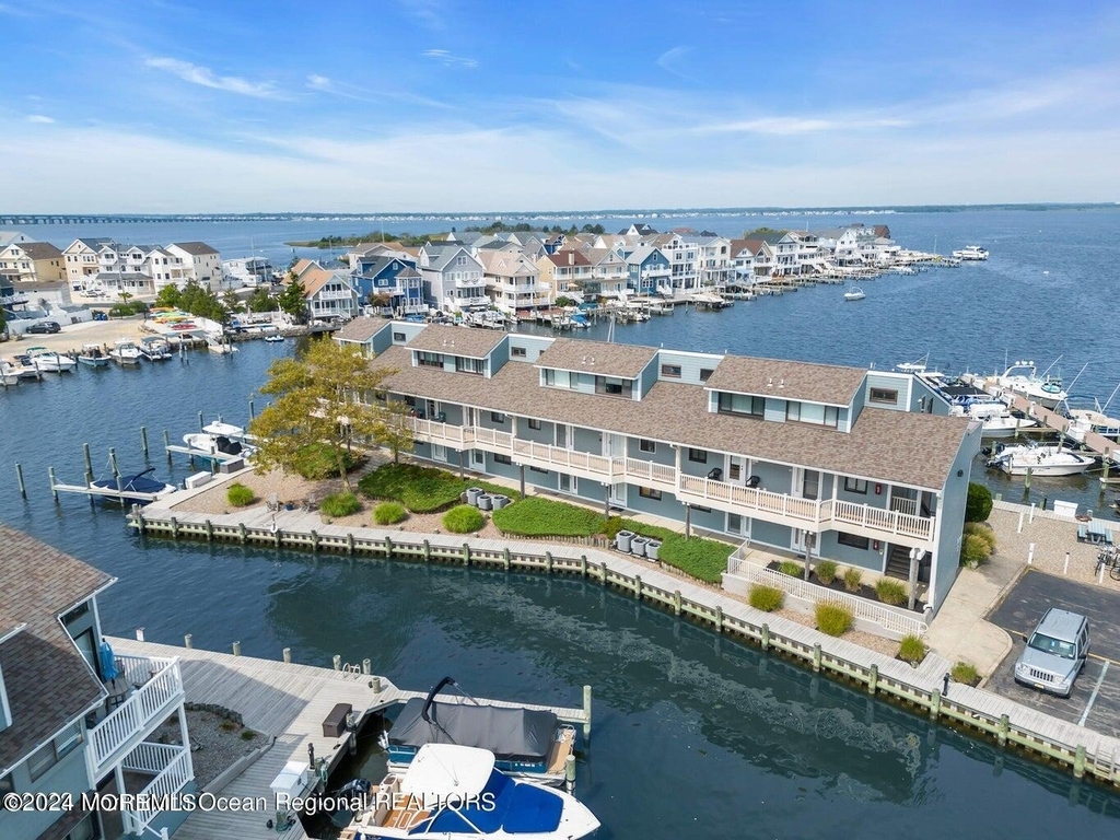 1919 Bay Boulevard - Photo 29