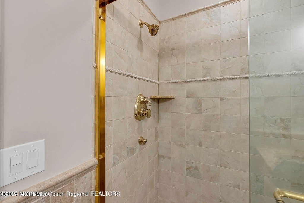 1919 Bay Boulevard - Photo 24
