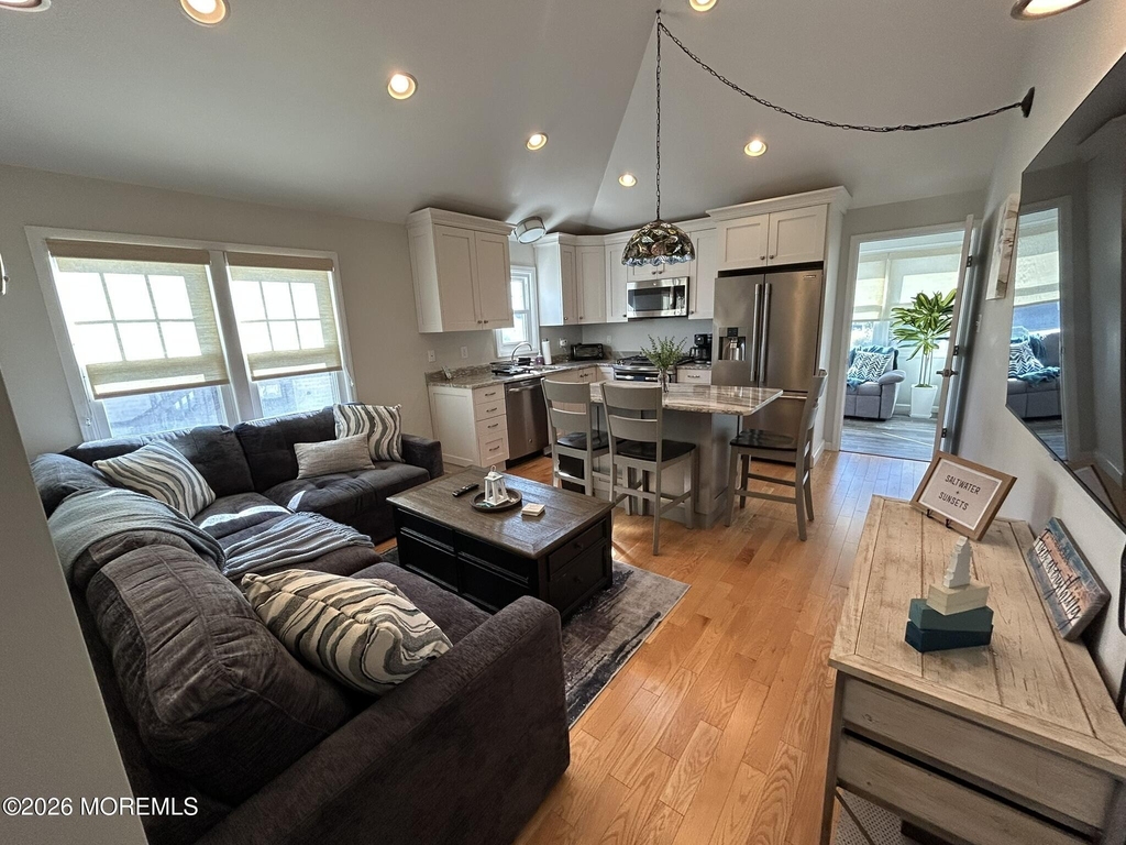 224 Randall Avenue - Photo 6