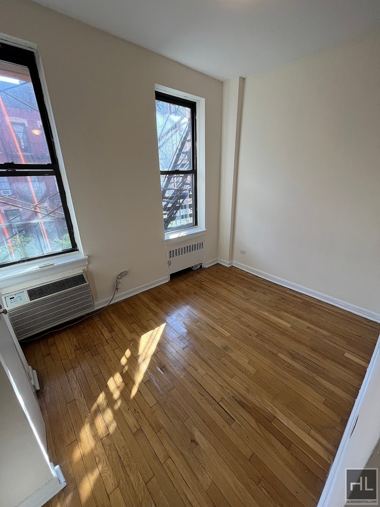 West 56 Street - Photo 1