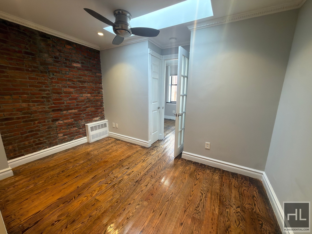 West 14 Street - Photo 0
