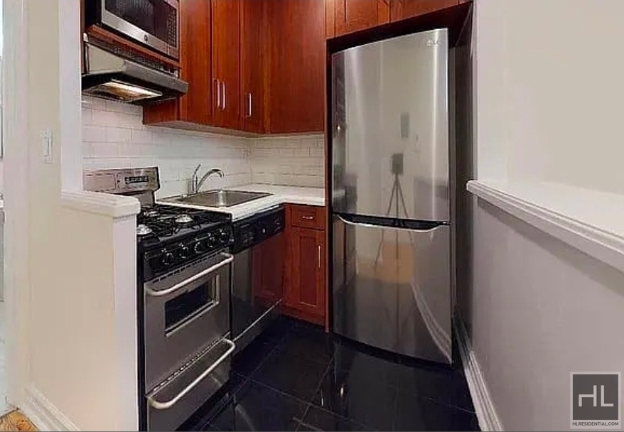 West 56 Street - Photo 1