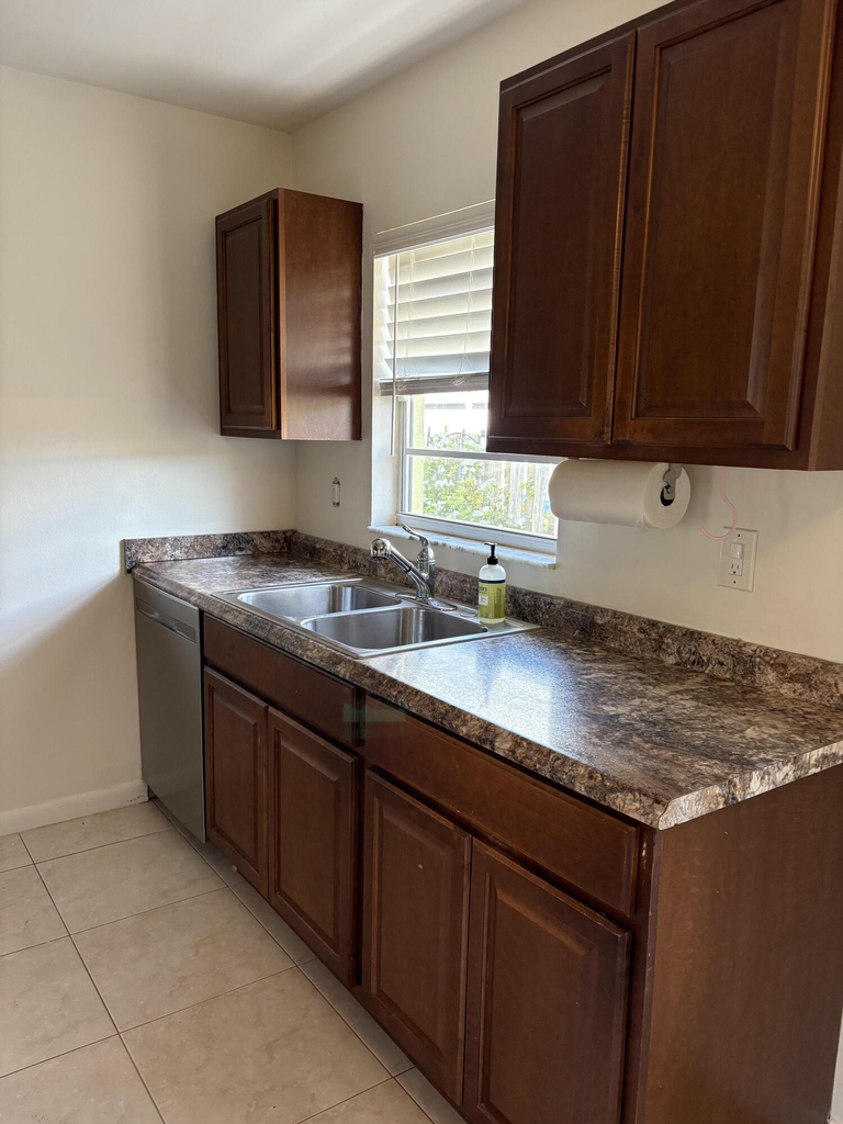 126 Milton Street - Photo 4