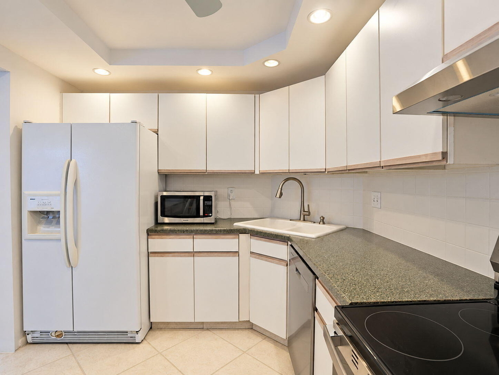1 Harbourside Drive - Photo 6