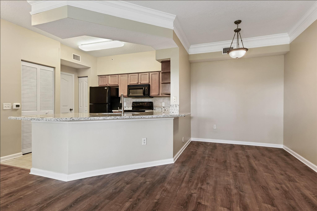 9905 Baywinds Drive - Photo 3