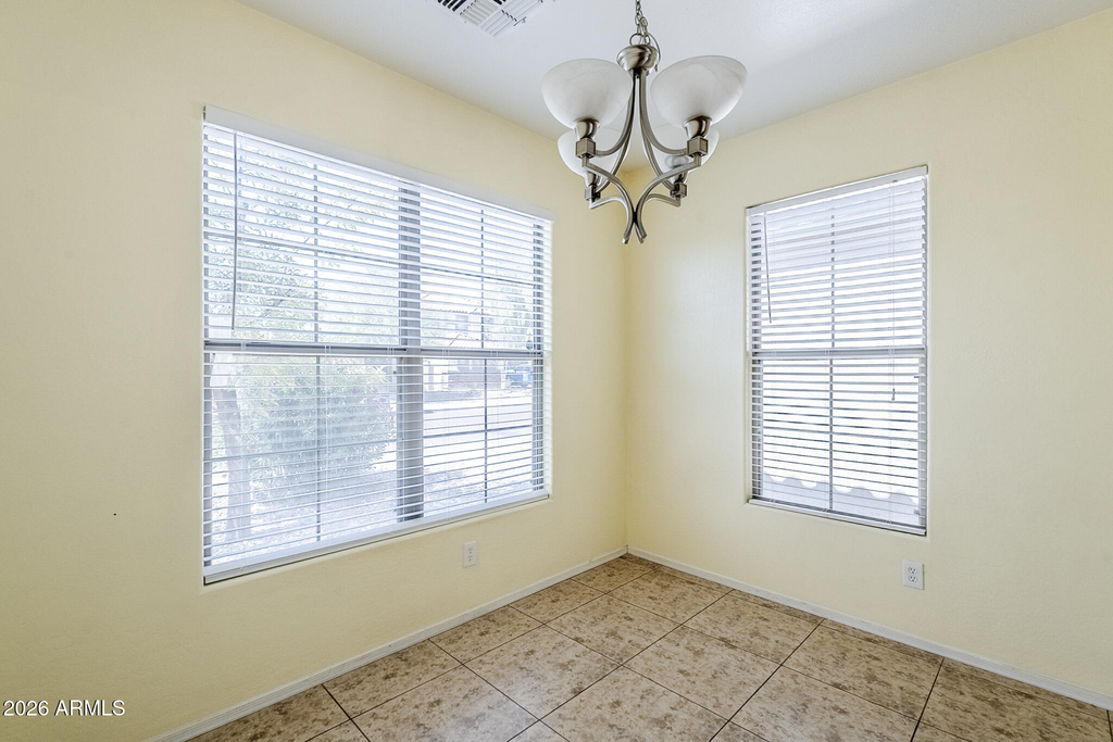 10017 W Raymond Street - Photo 28