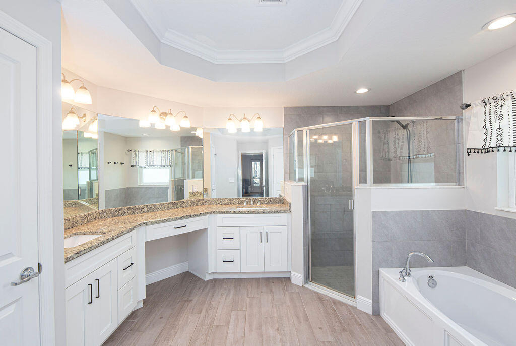 673 Sw Mchole Avenue - Photo 15