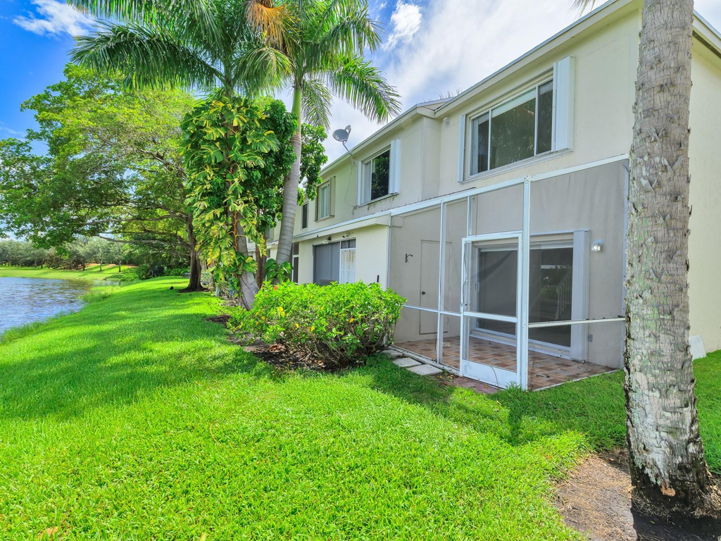 219 Mallory Court - Photo 30