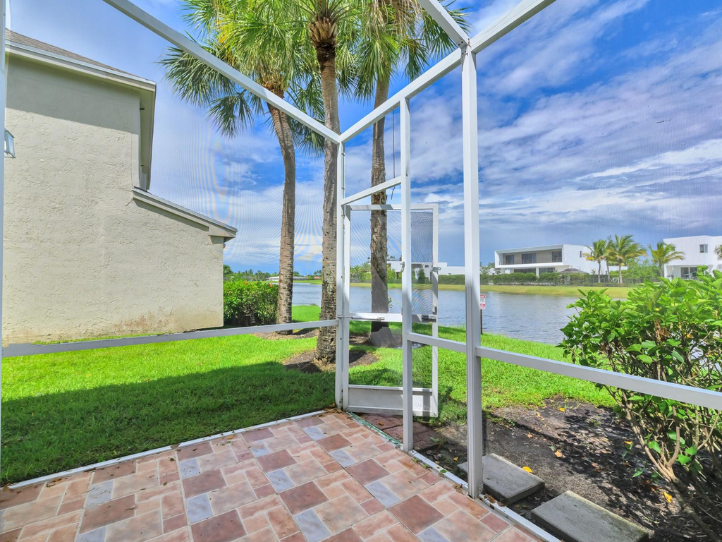 219 Mallory Court - Photo 27