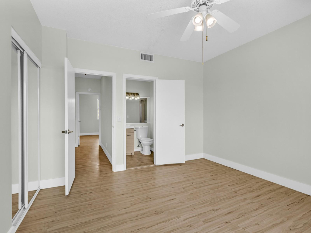 219 Mallory Court - Photo 23