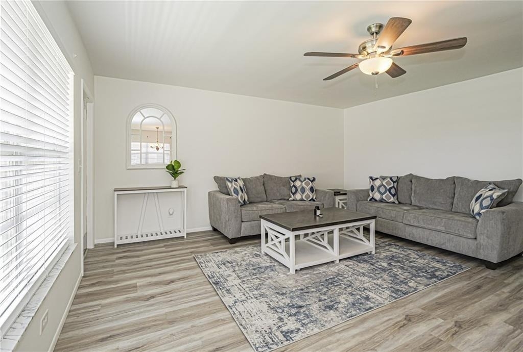 73 Royal Oak Court - Photo 2