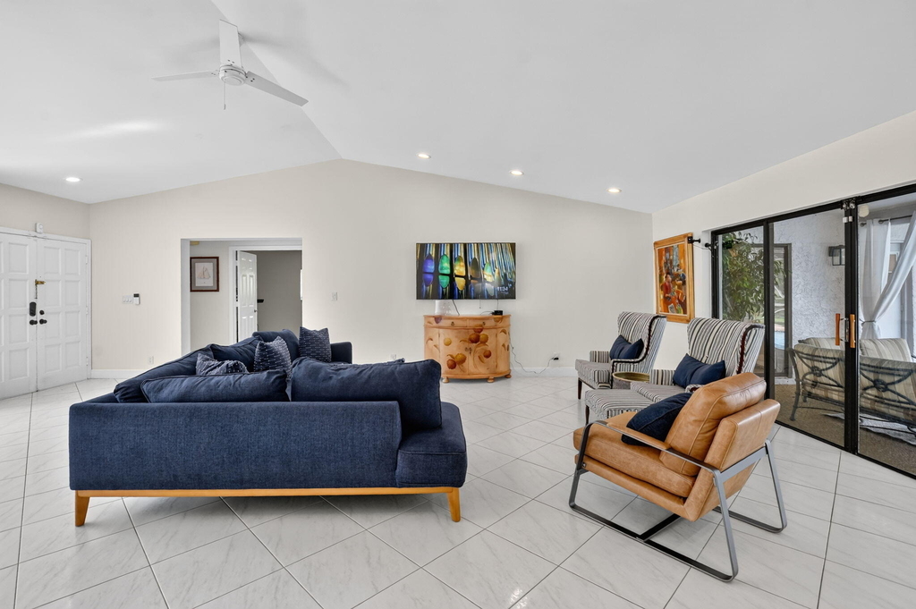 10081 Harbourtown Court - Photo 15