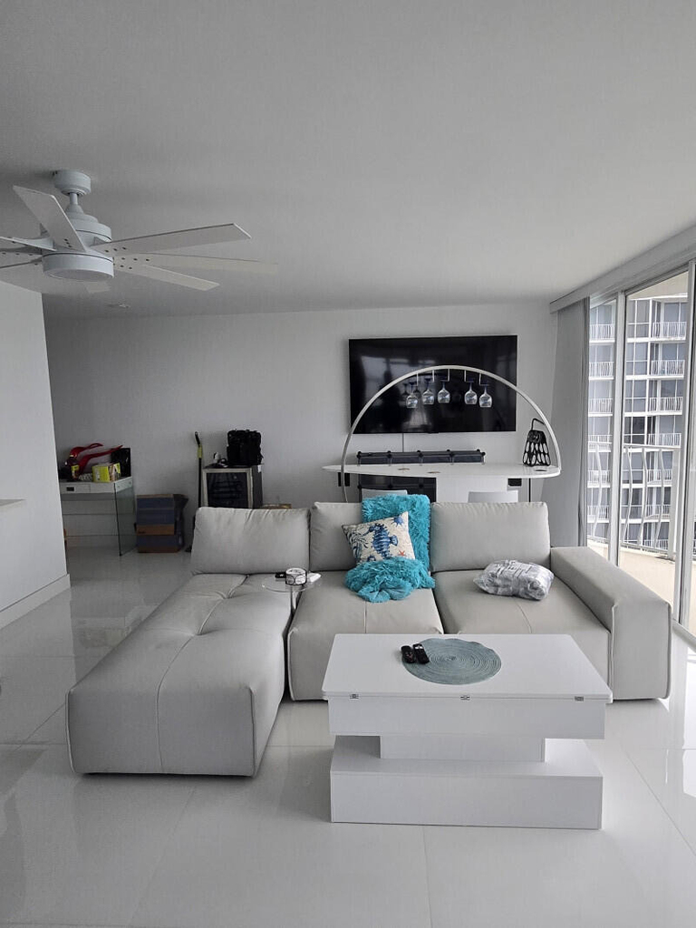 7601 E Treasure Drive - Photo 4