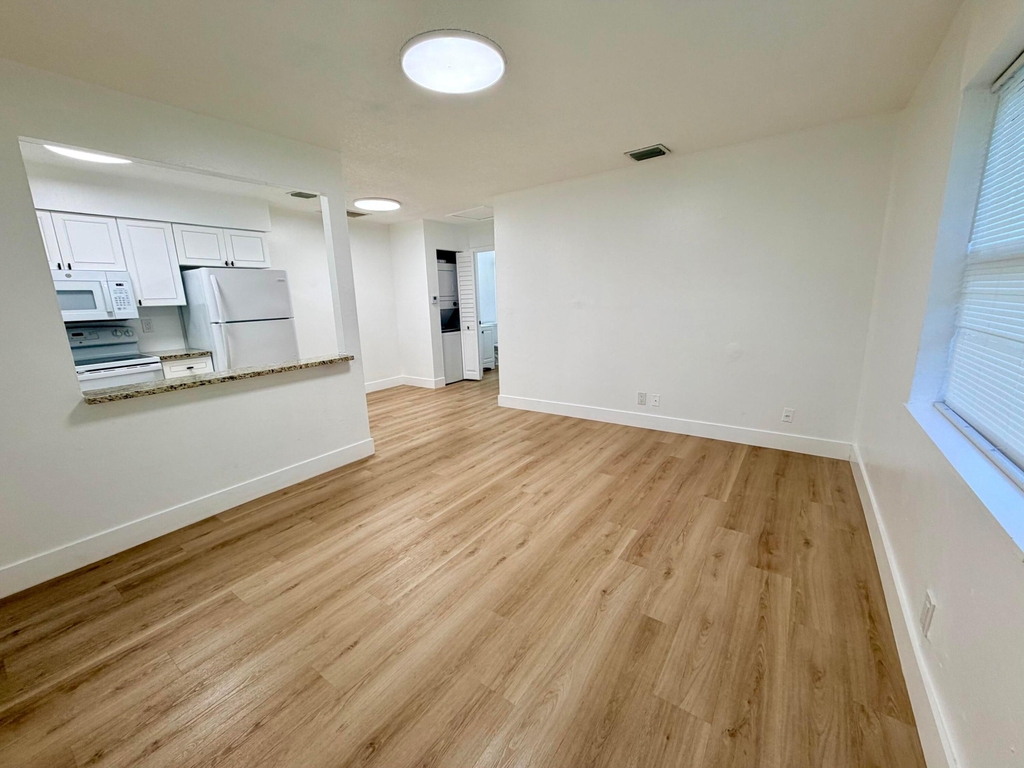 334 Sw Avondale Drive - Photo 2