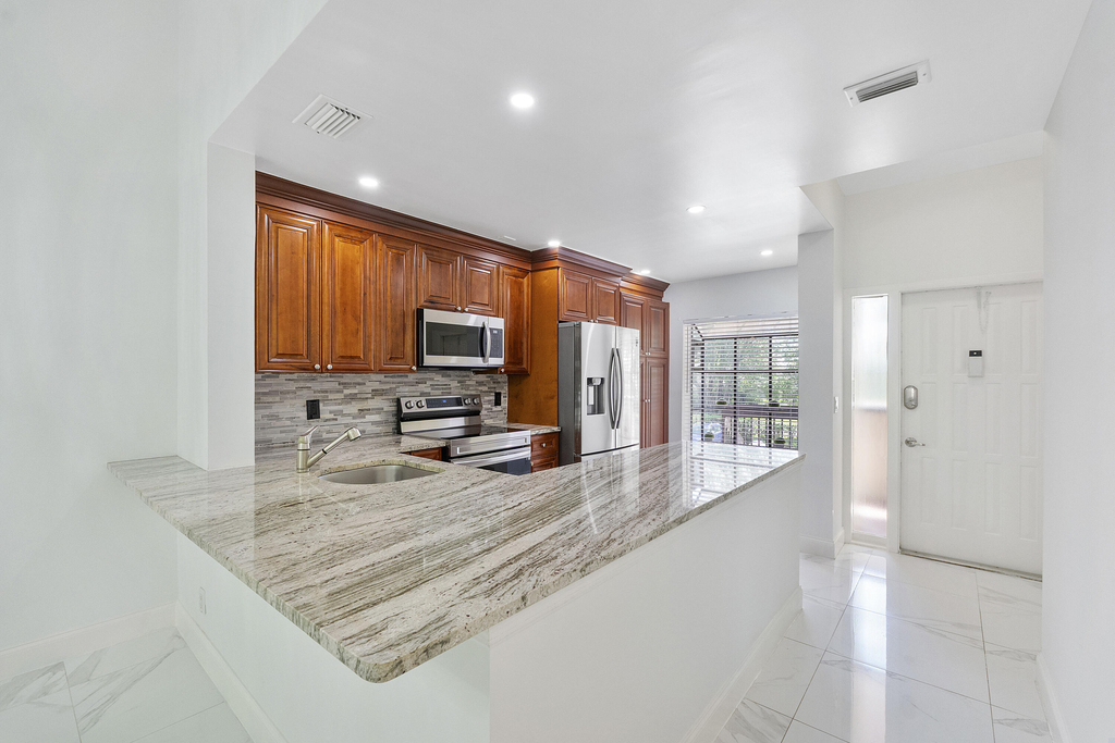 1913 Sw 15th Street - Photo 3