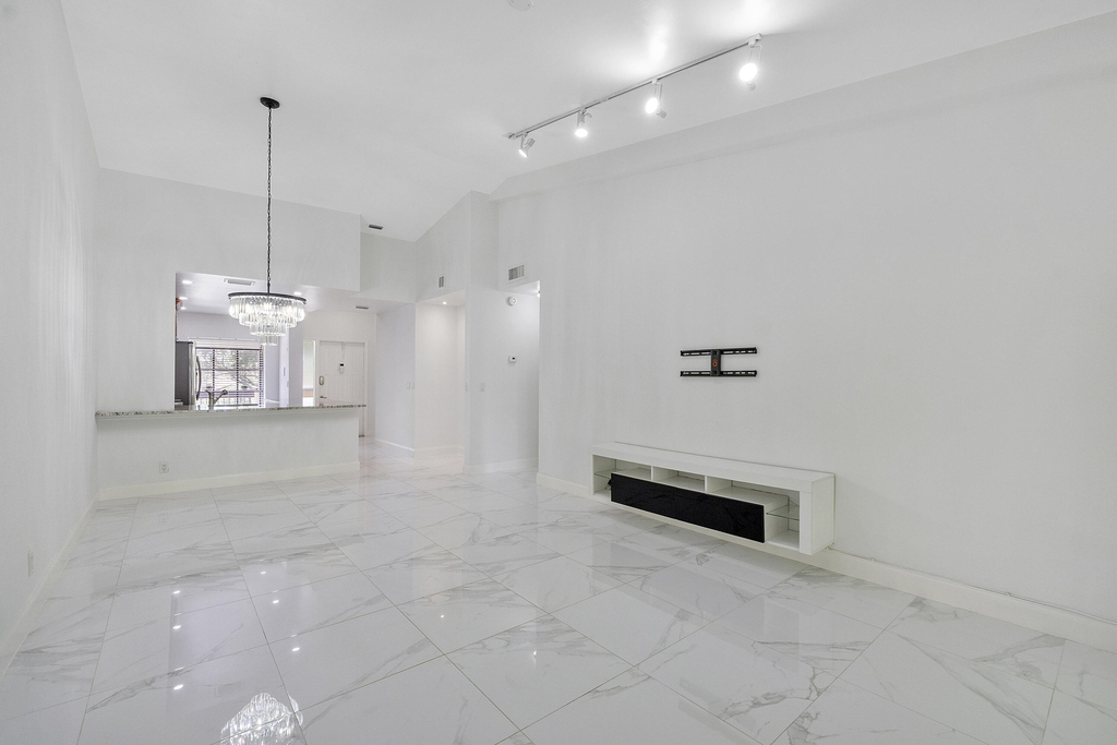 1913 Sw 15th Street - Photo 6