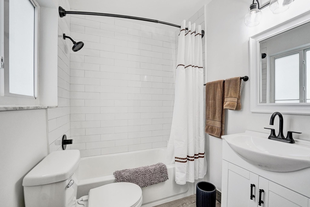 2030 Ne 62nd Street - Photo 40