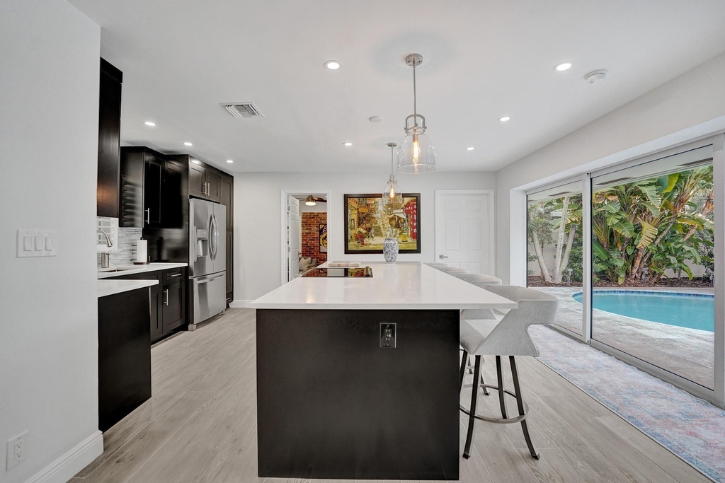 2030 Ne 62nd Street - Photo 16
