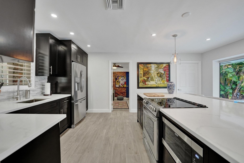 2030 Ne 62nd Street - Photo 30