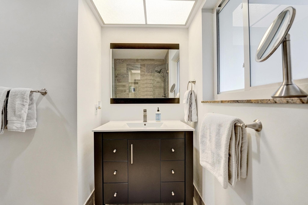 2030 Ne 62nd Street - Photo 57
