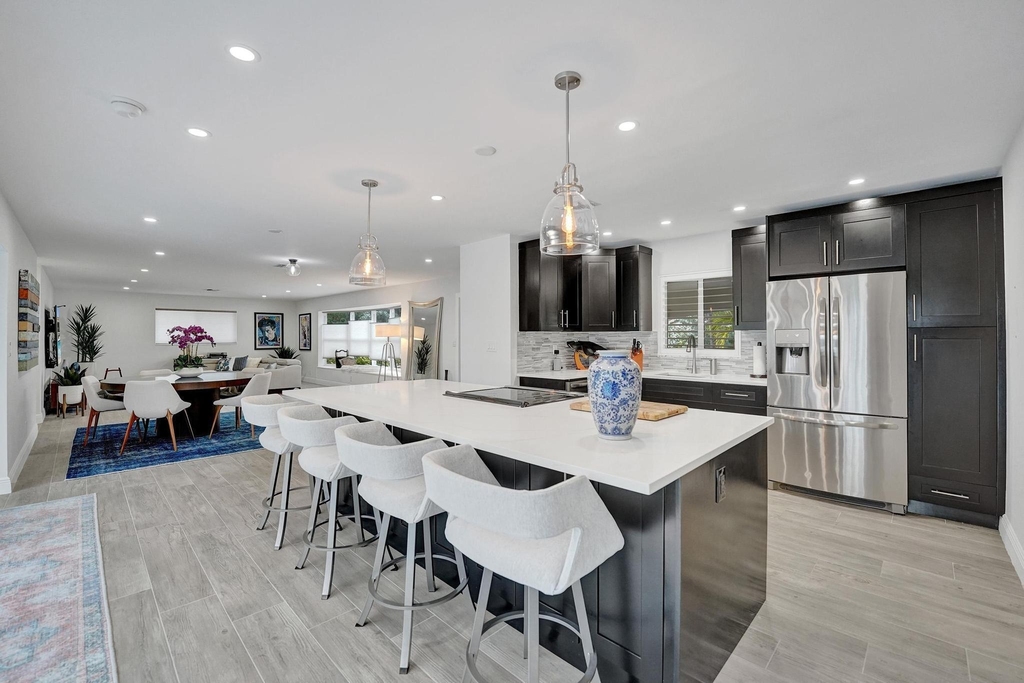2030 Ne 62nd Street - Photo 19