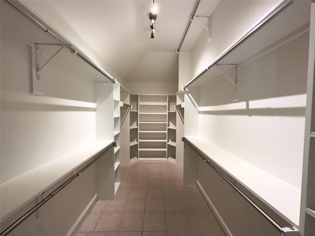 1605 Crown Point Road - Photo 11