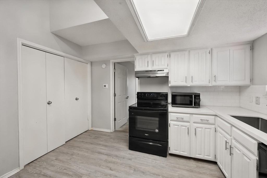 311 Kings Way Drive - Photo 10