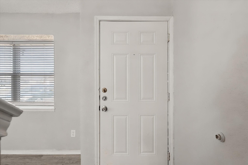 311 Kings Way Drive - Photo 2