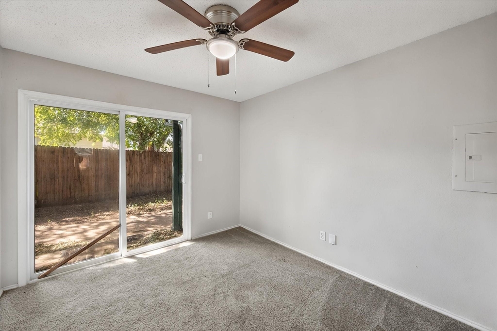 311 Kings Way Drive - Photo 12