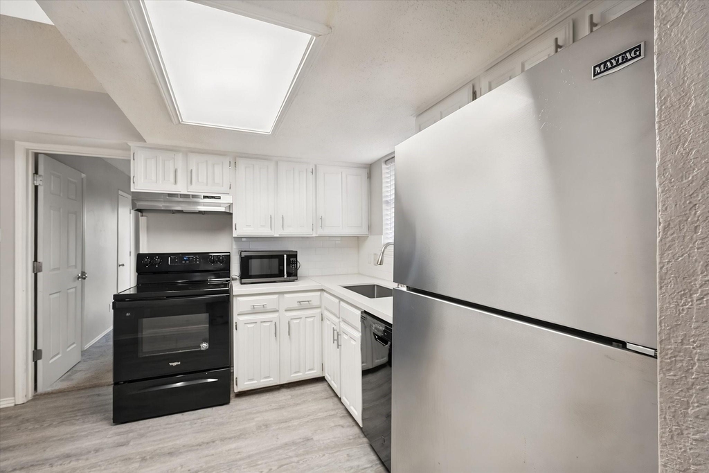 311 Kings Way Drive - Photo 11