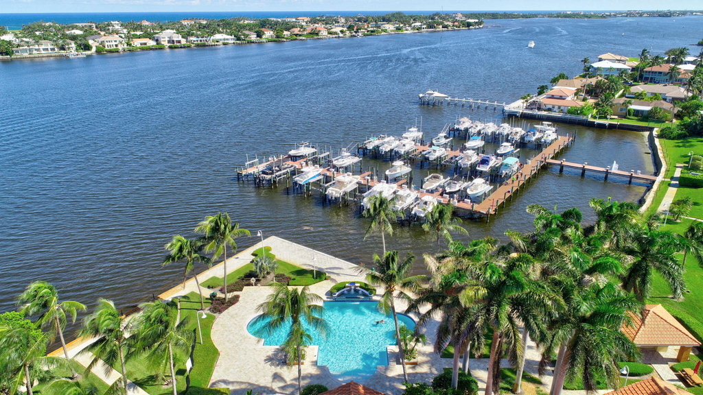 157 Yacht Club Way - Photo 3