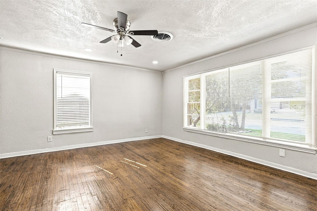 4301 Valentine Street - Photo 4